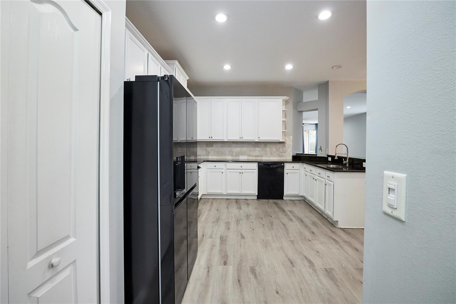 Image 7 of 38 For 3433 Chapel Creek Circle