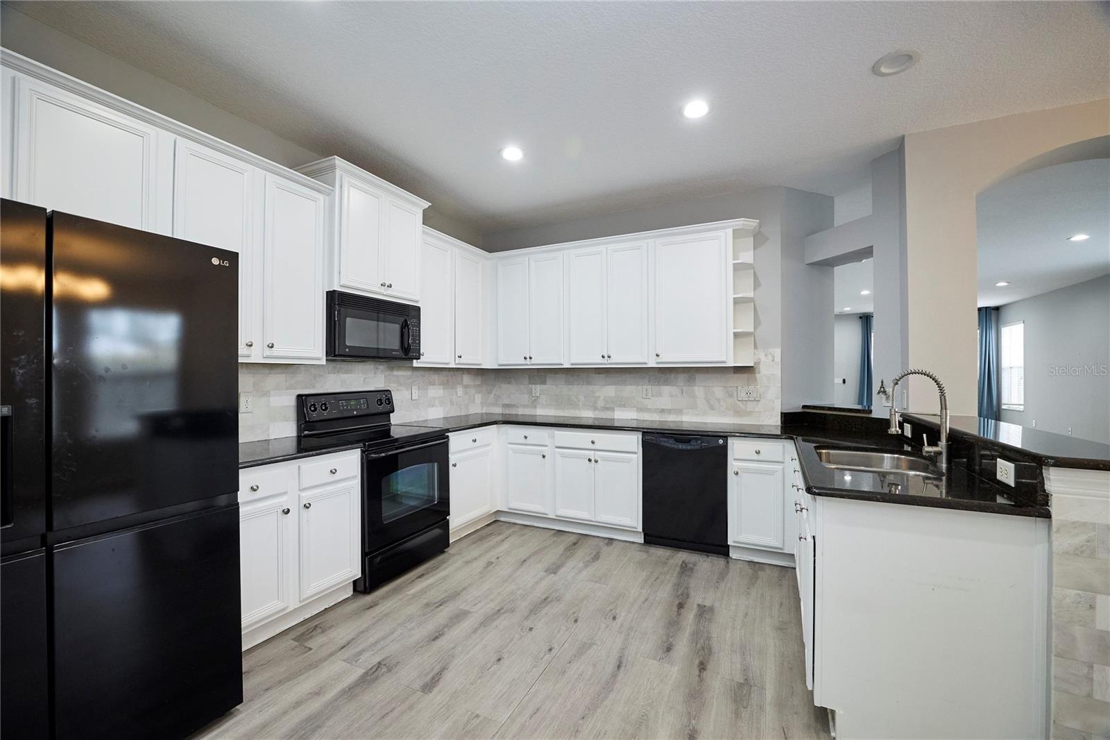 Image 8 of 38 For 3433 Chapel Creek Circle