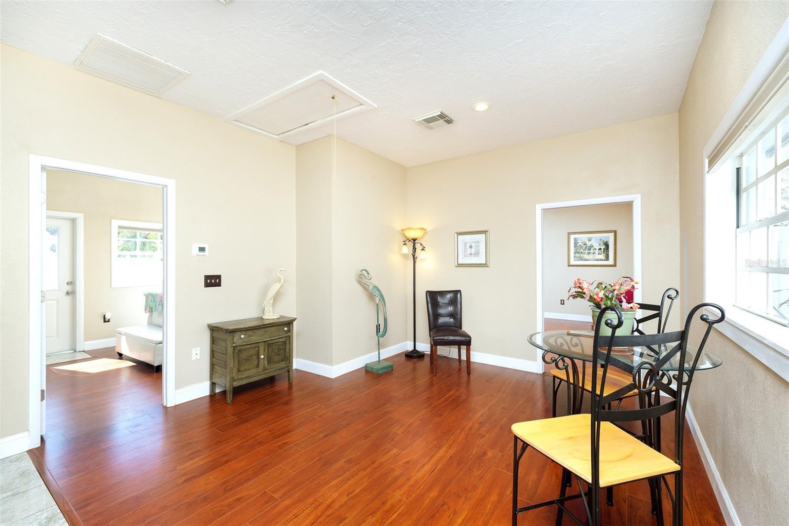 Image 47 of 69 For 6342 5th Avenue N