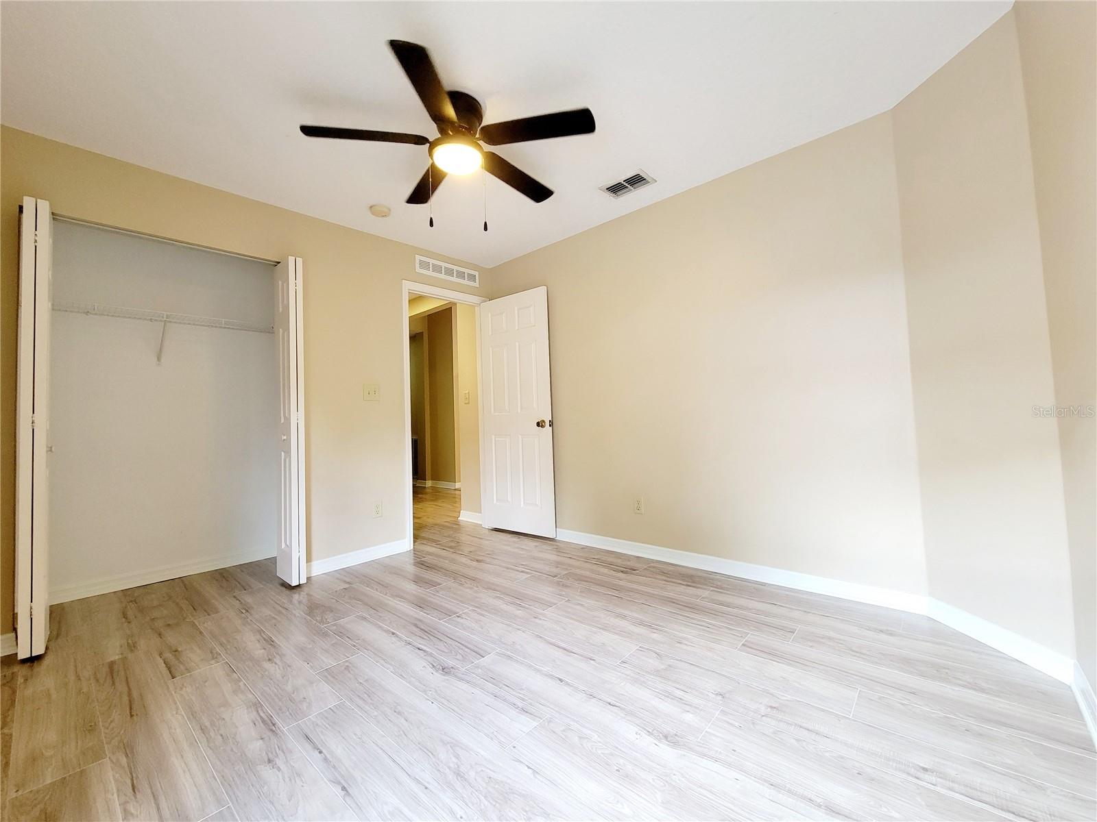 Image 11 of 25 For 2008 Albany Avenue