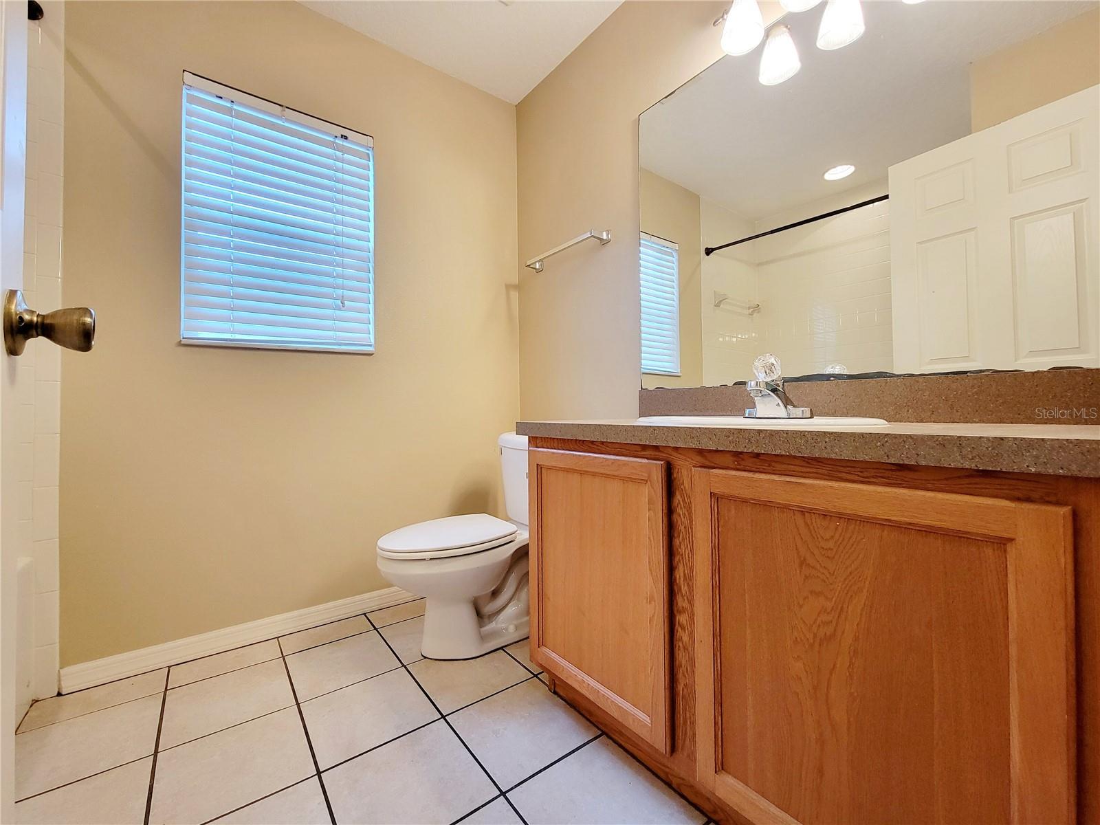 Image 12 of 25 For 2008 Albany Avenue