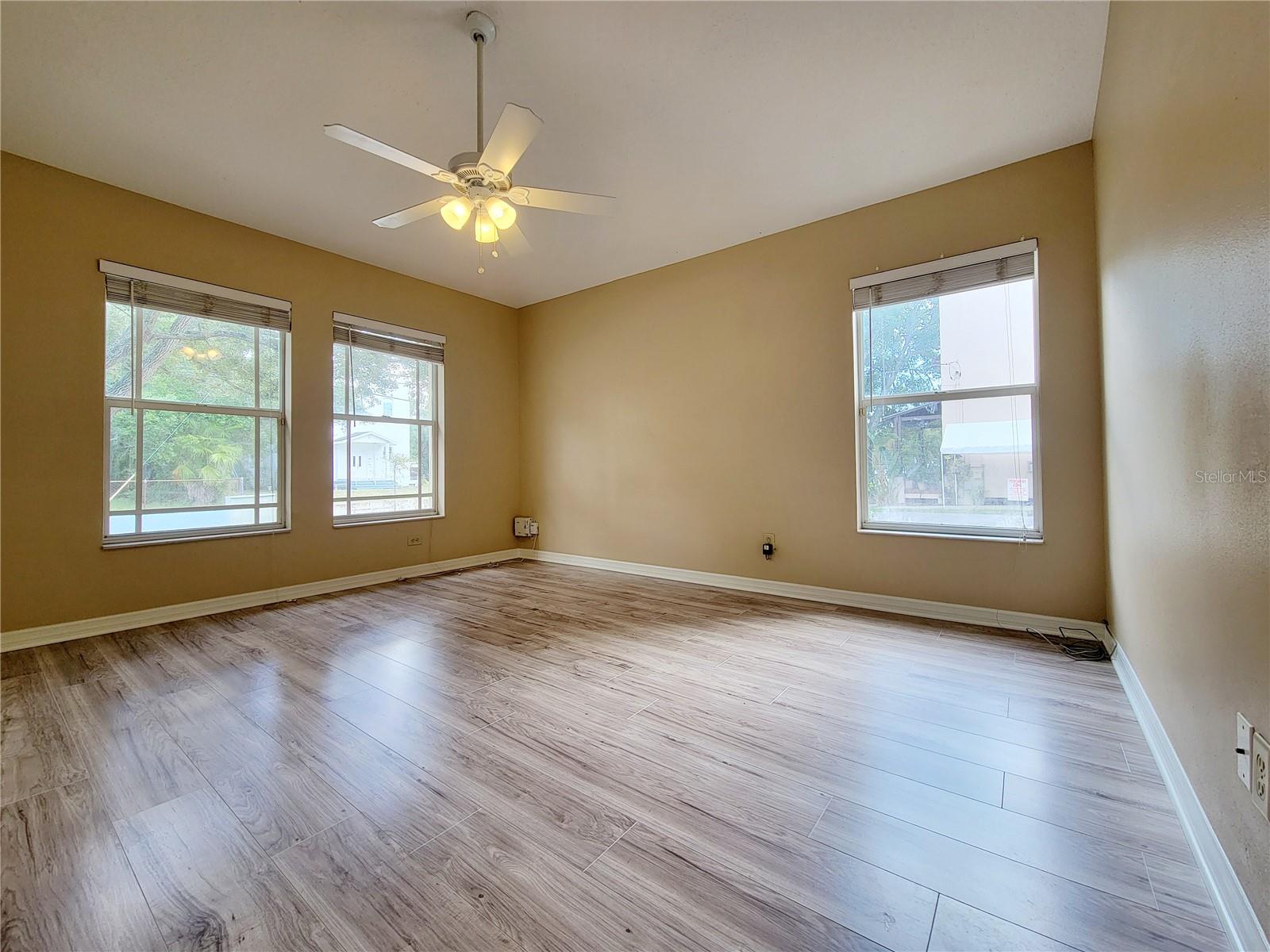 Image 2 of 25 For 2008 Albany Avenue