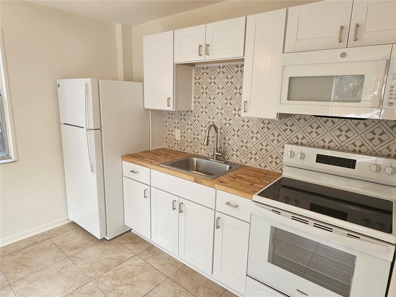 Image 6 of 14 For 655 7th Avenue N 3