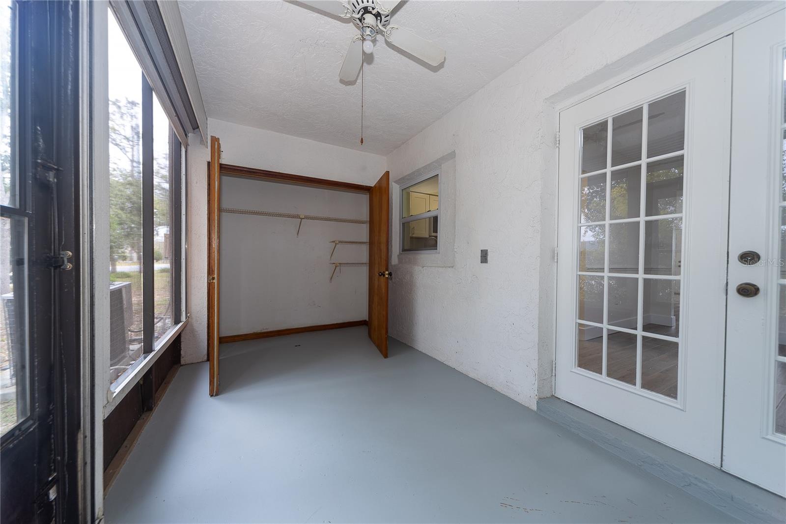 Image 14 of 29 For 8557 Pilgrim Court