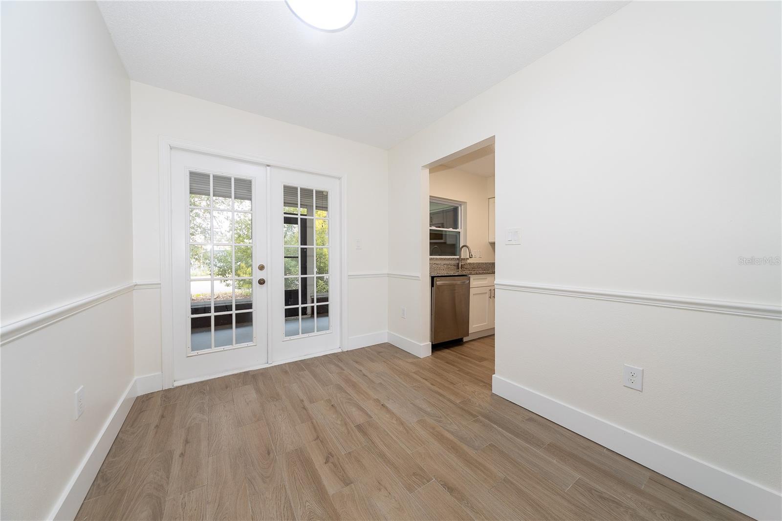 Image 9 of 29 For 8557 Pilgrim Court