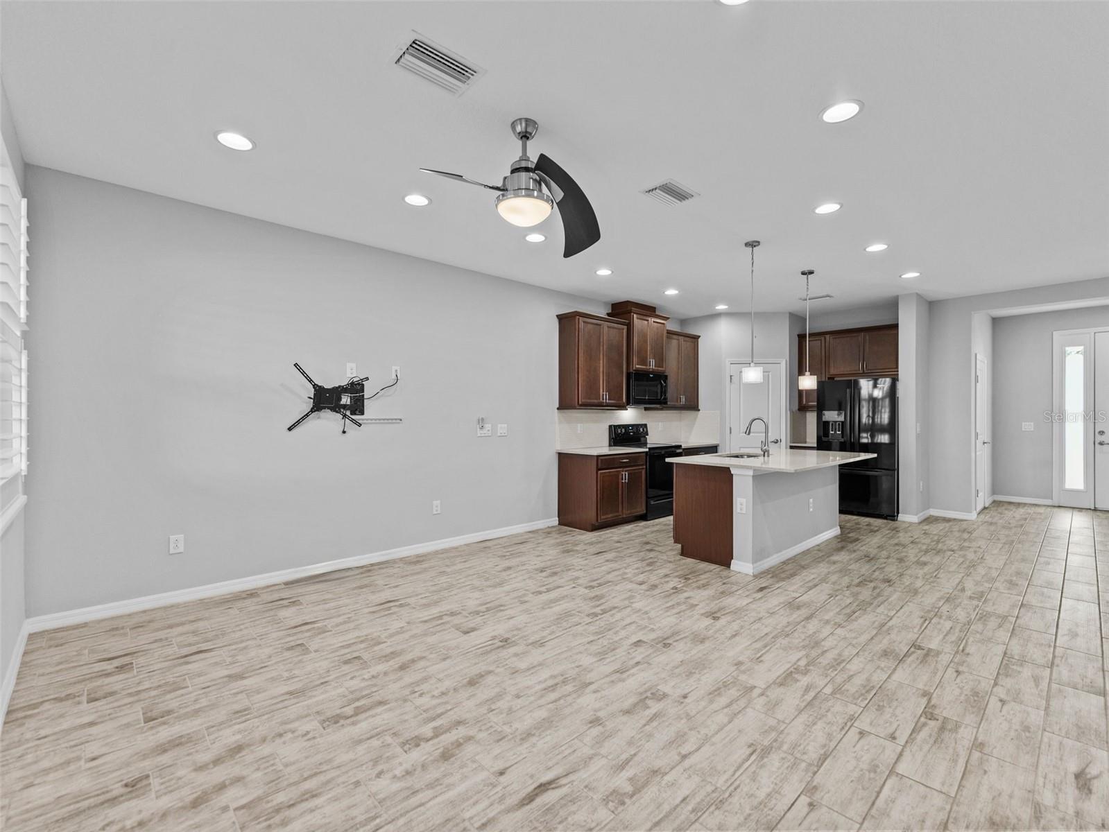 Image 10 of 36 For 12353 Bayou Flats Lane