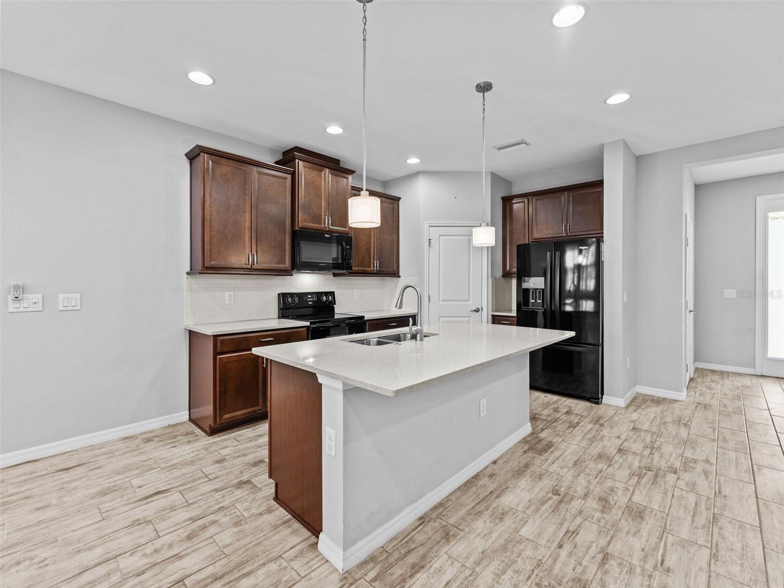 Image 6 of 36 For 12353 Bayou Flats Lane