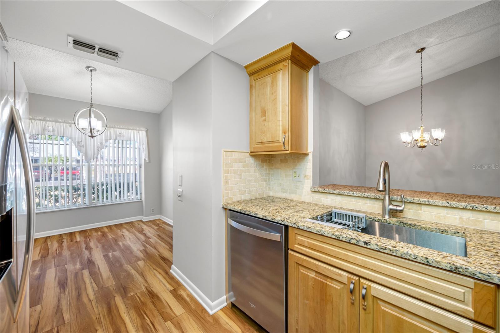 Image 14 of 67 For 2726 Featherstone Drive