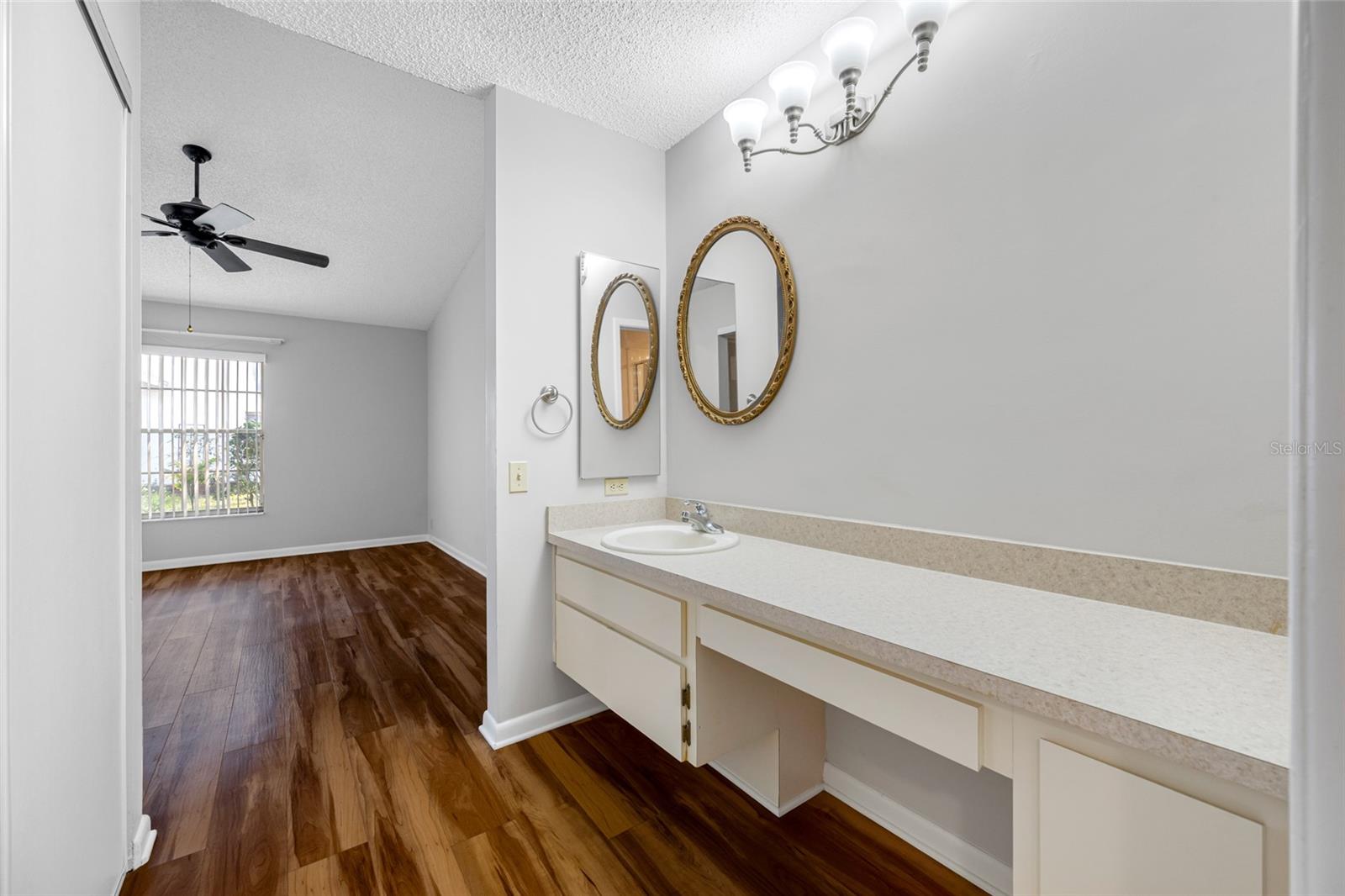 Image 32 of 67 For 2726 Featherstone Drive