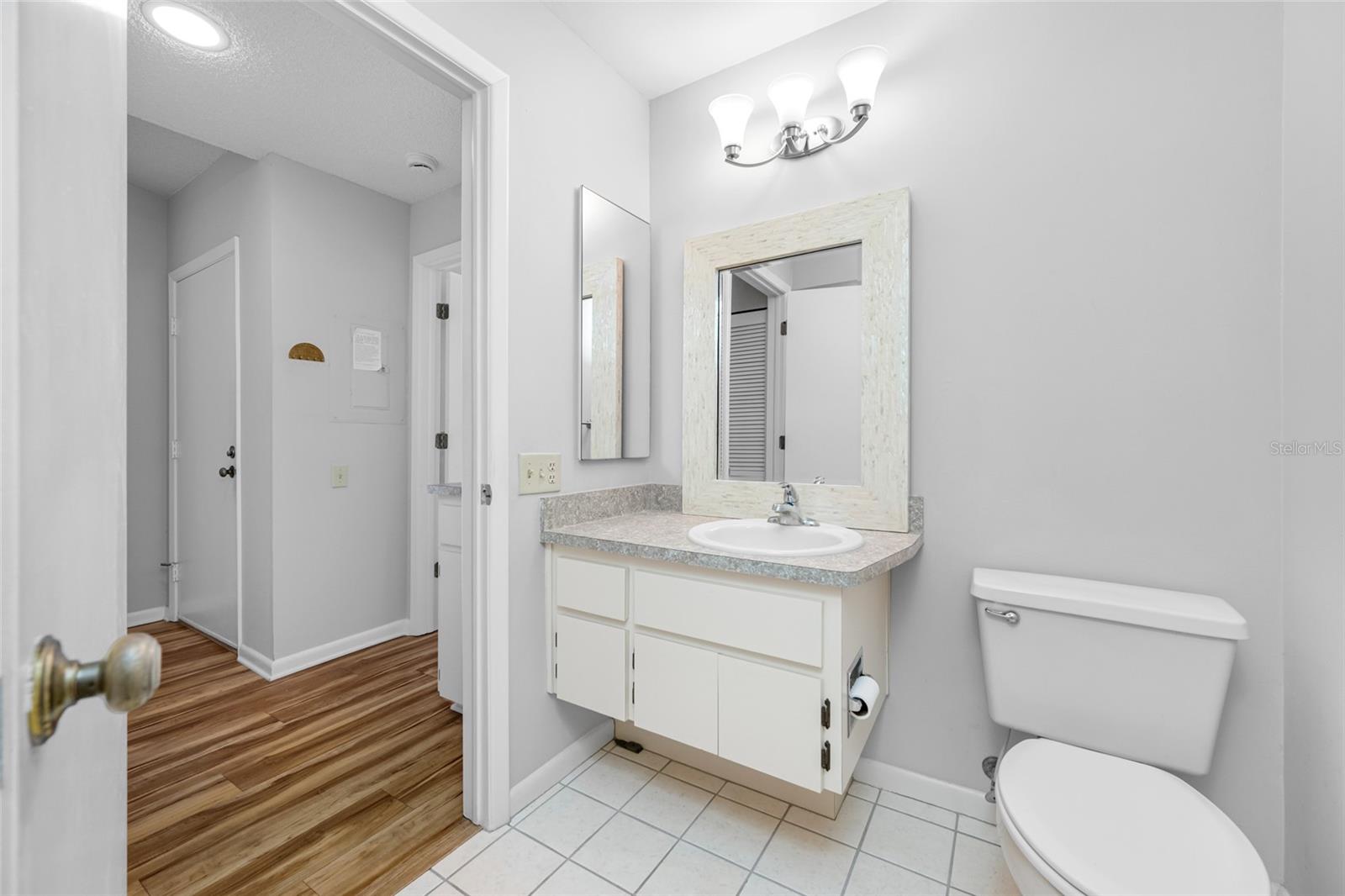 Image 43 of 67 For 2726 Featherstone Drive