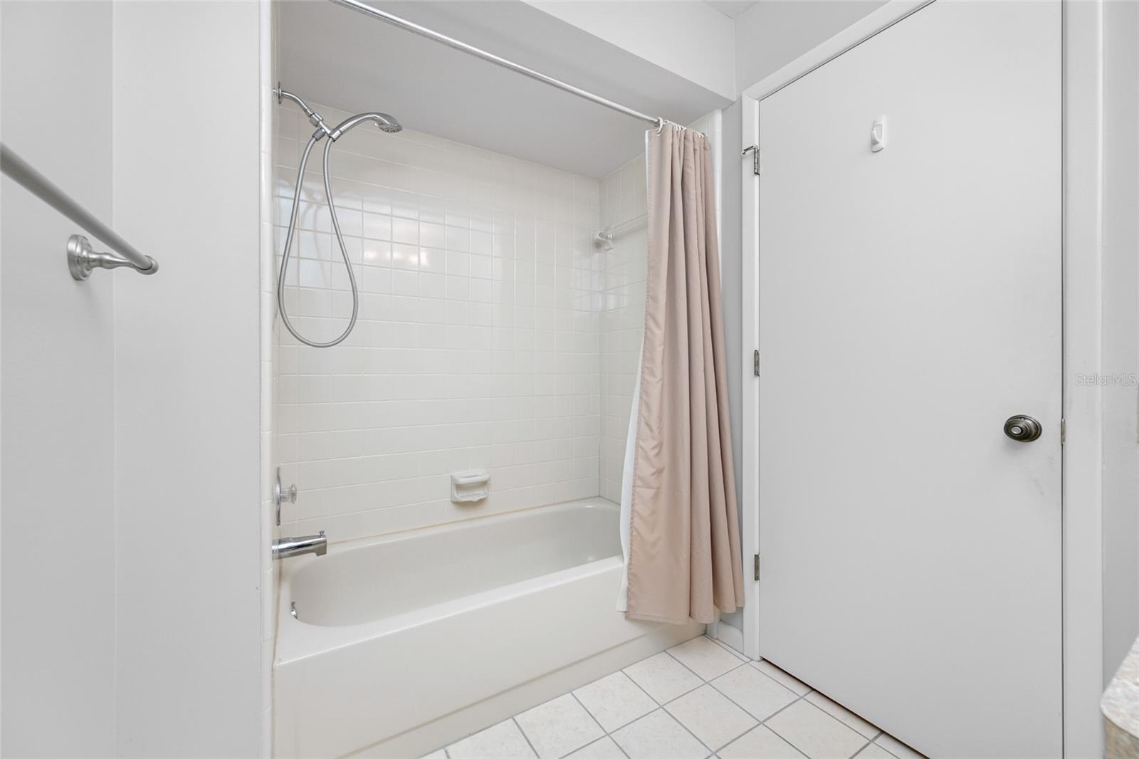 Image 44 of 67 For 2726 Featherstone Drive