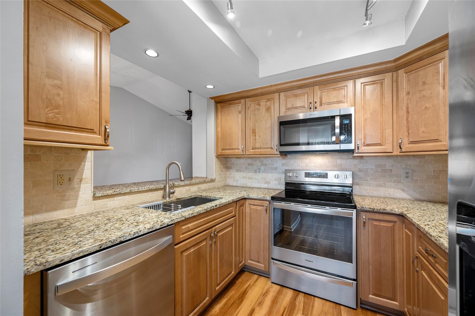 Image 8 of 67 For 2726 Featherstone Drive