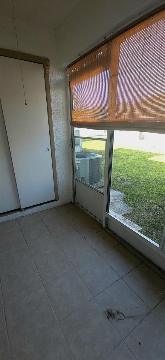 Image 14 of 16 For 2913 Forrestal Court