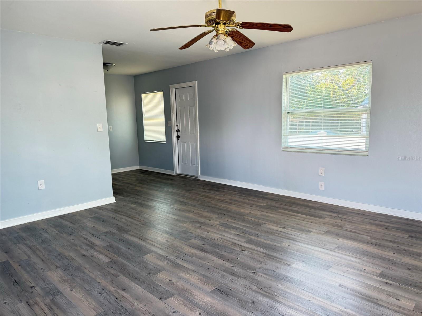 Image 2 of 15 For 1481 Drew Street