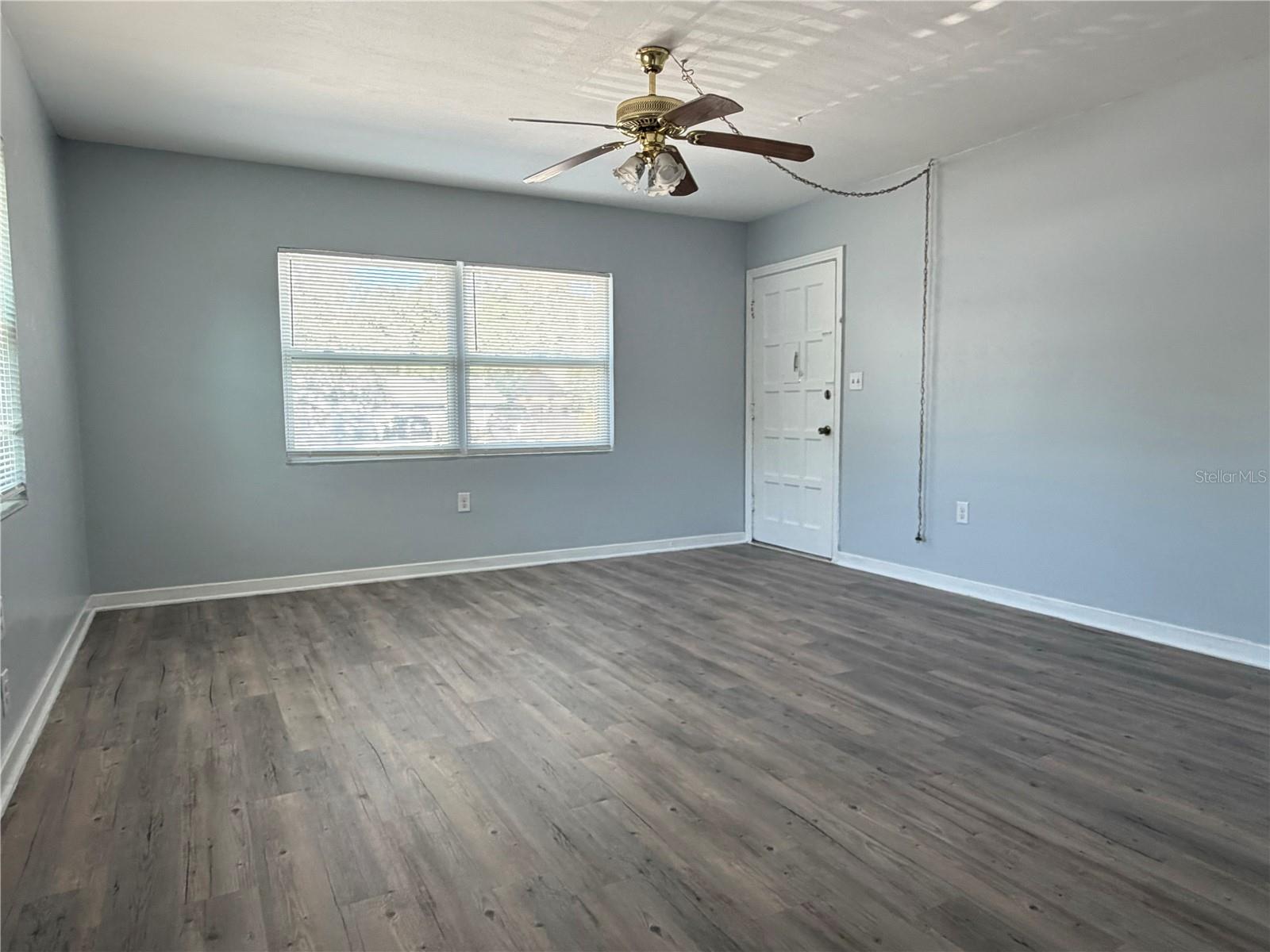 Image 3 of 15 For 1481 Drew Street