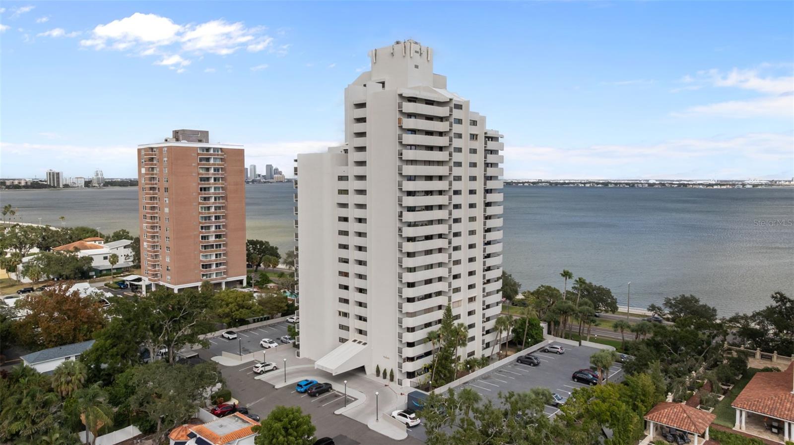 Image 17 of 59 For 4141 Bayshore Boulevard 1702