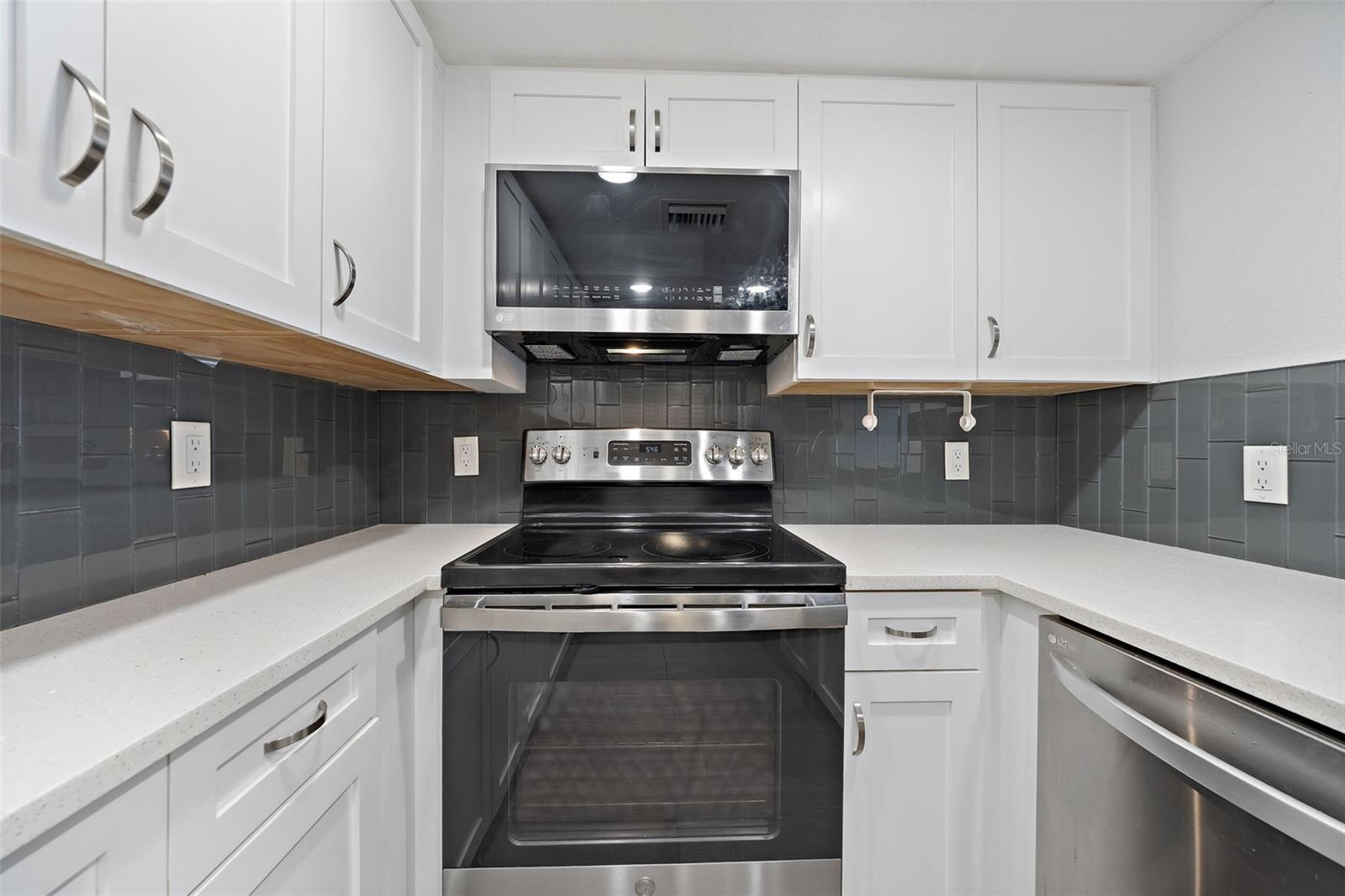 Image 19 of 59 For 4141 Bayshore Boulevard 1702