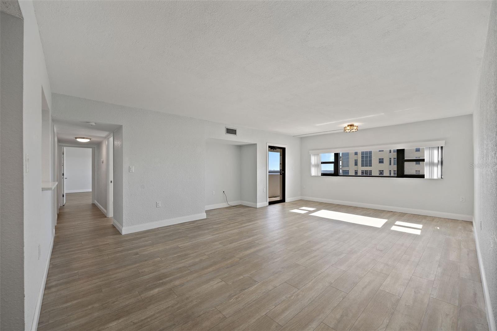 Image 25 of 59 For 4141 Bayshore Boulevard 1702