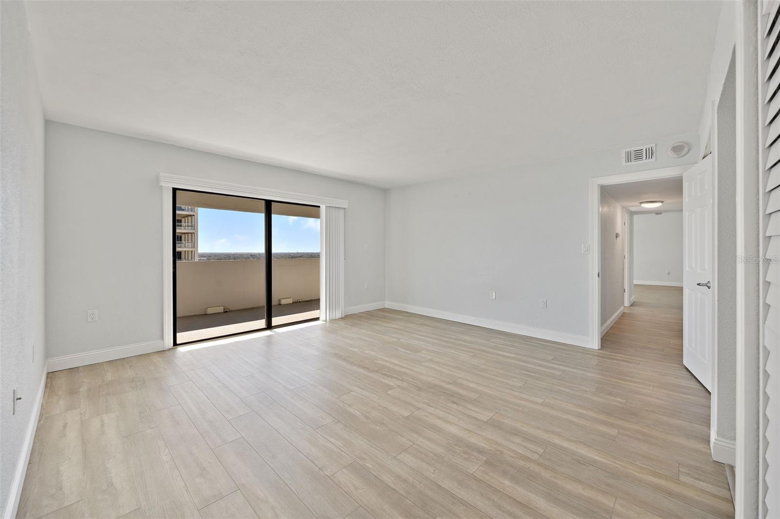 Image 34 of 59 For 4141 Bayshore Boulevard 1702