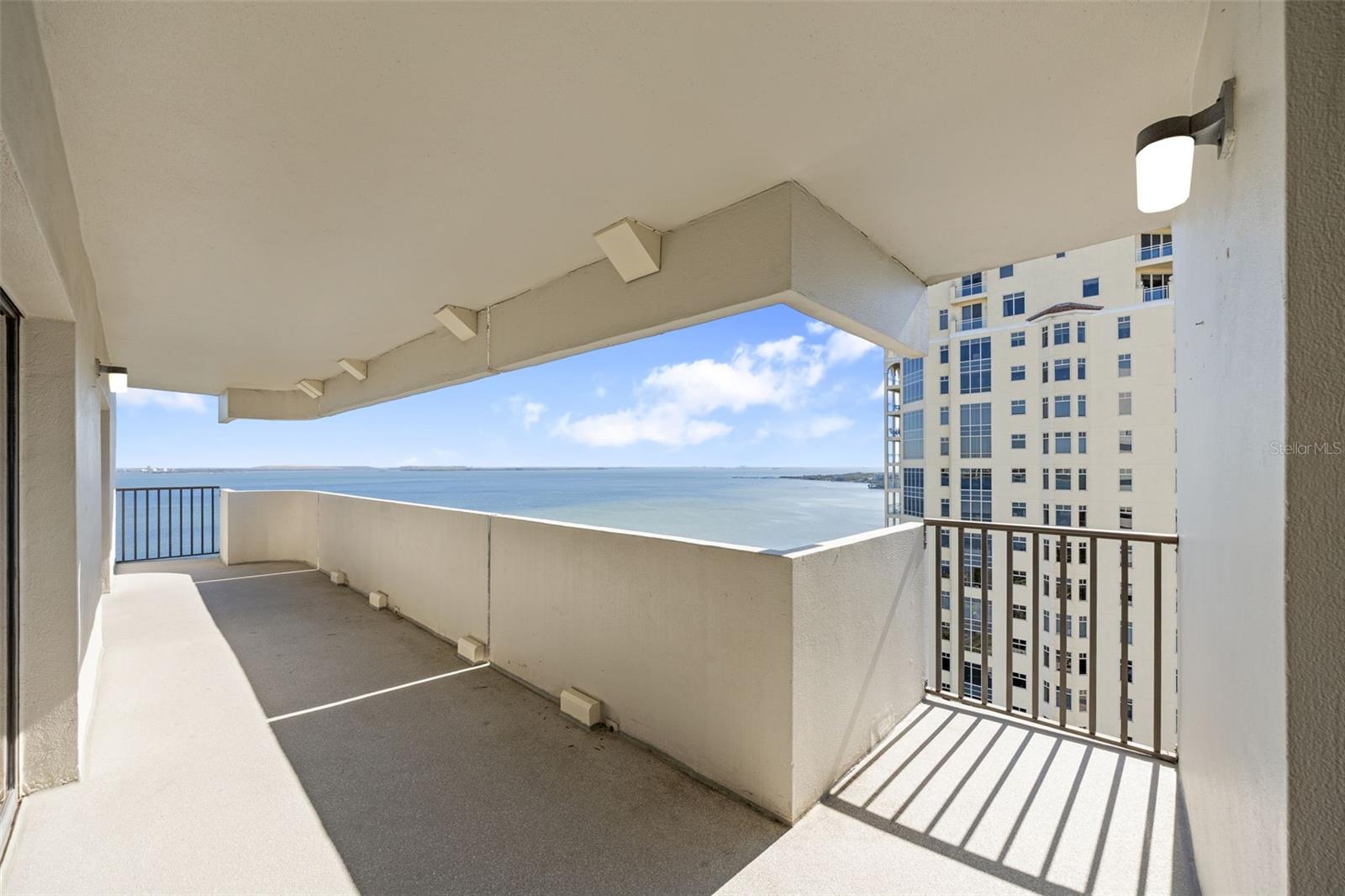 Image 35 of 59 For 4141 Bayshore Boulevard 1702