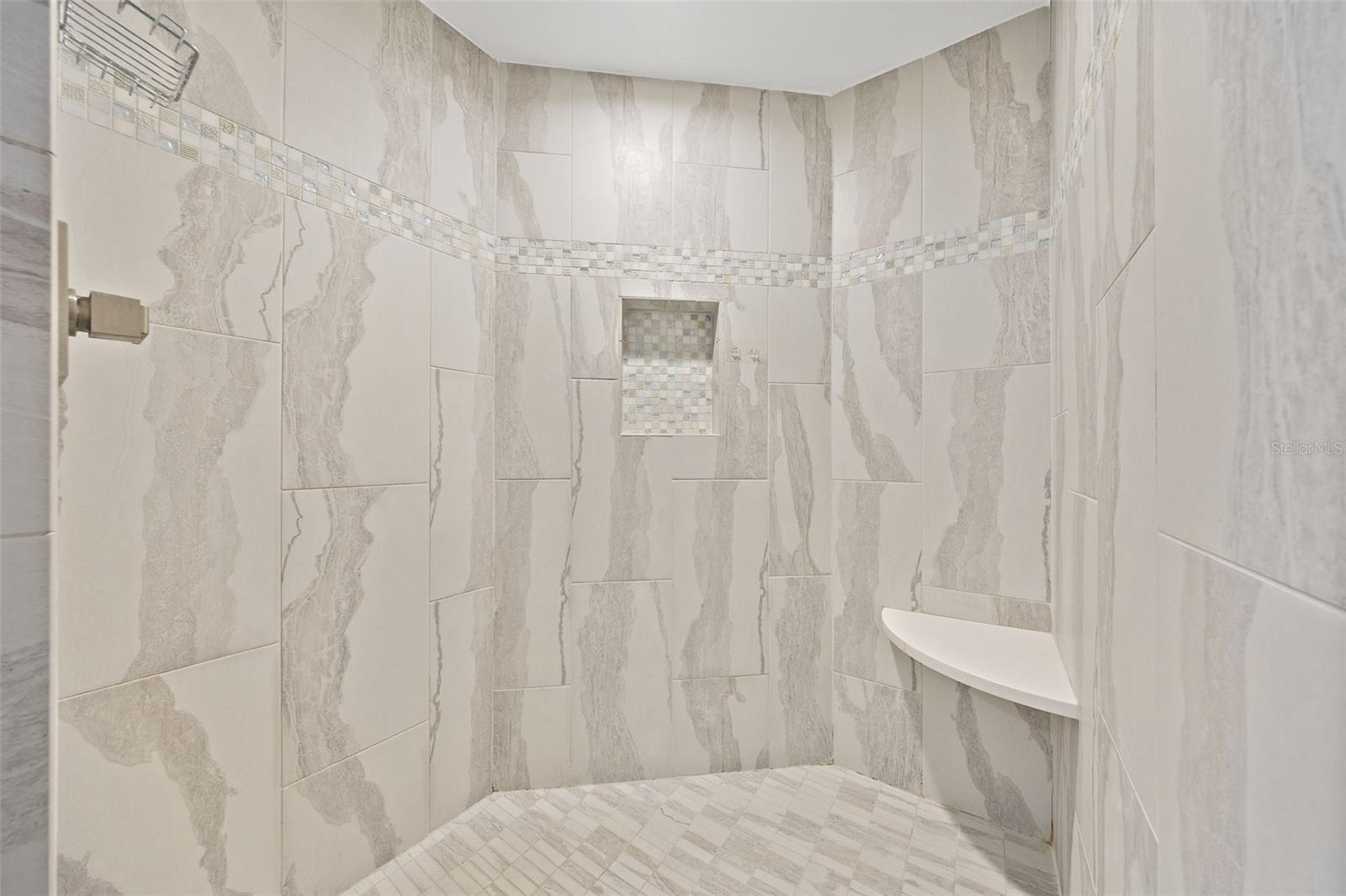 Image 39 of 59 For 4141 Bayshore Boulevard 1702