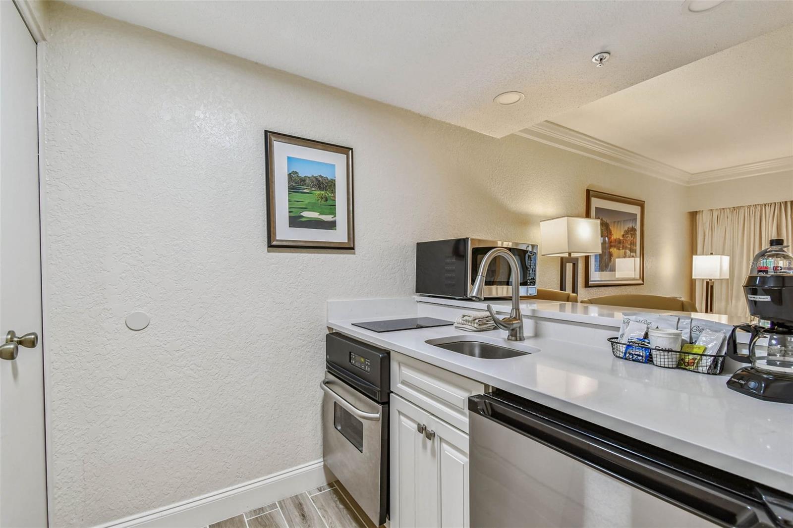 Image 5 of 64 For 36750 Us Highway 19 N 1-209