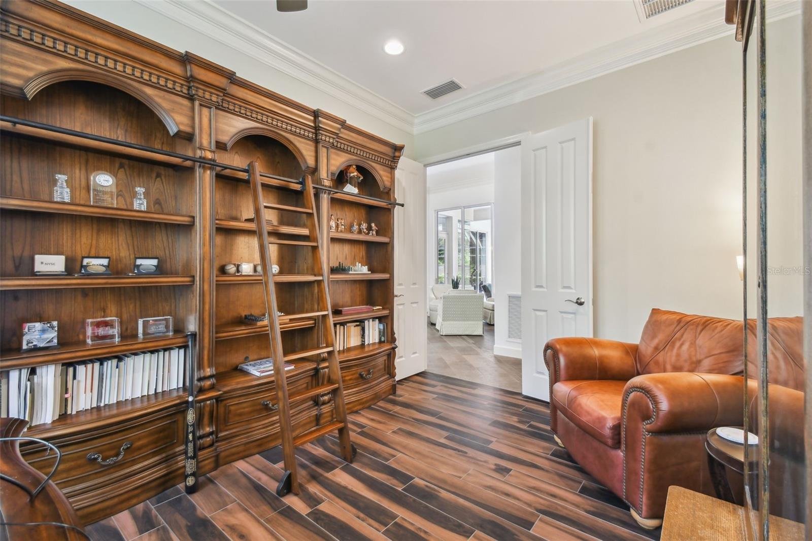 Image 16 of 92 For 2935 Grey Oaks Boulevard