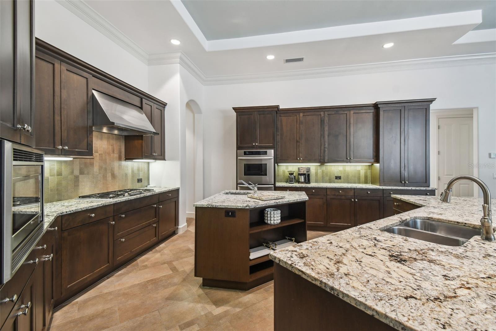 Image 31 of 92 For 2935 Grey Oaks Boulevard