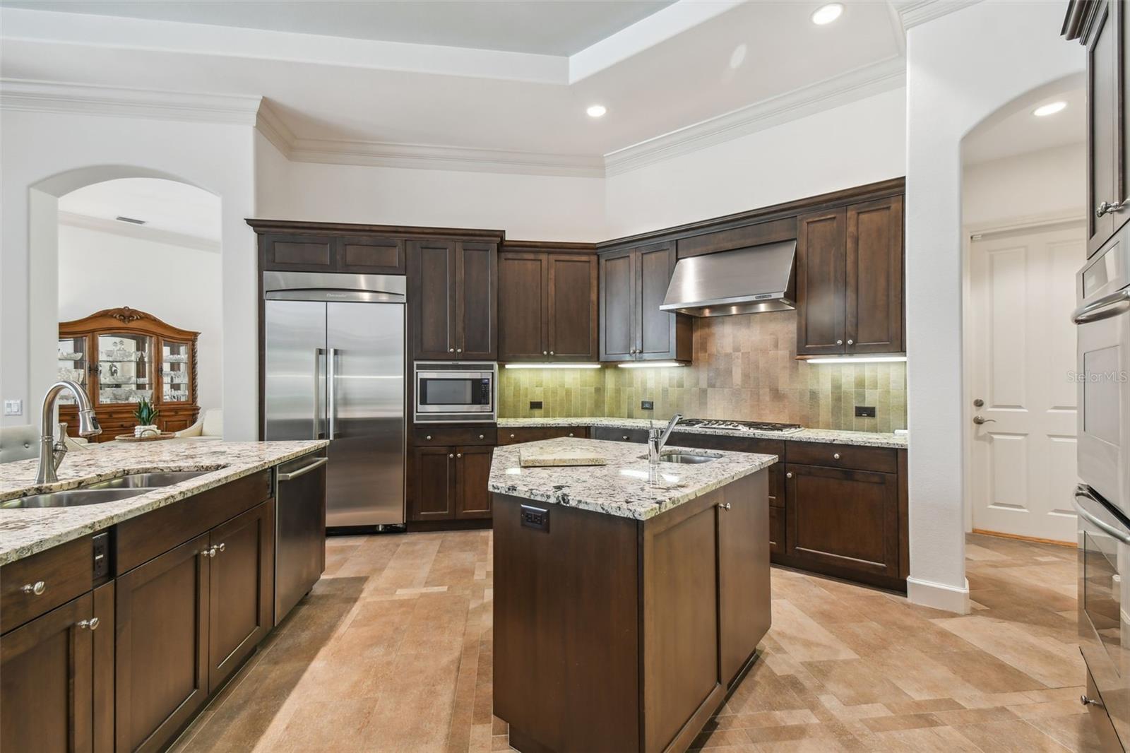 Image 33 of 92 For 2935 Grey Oaks Boulevard