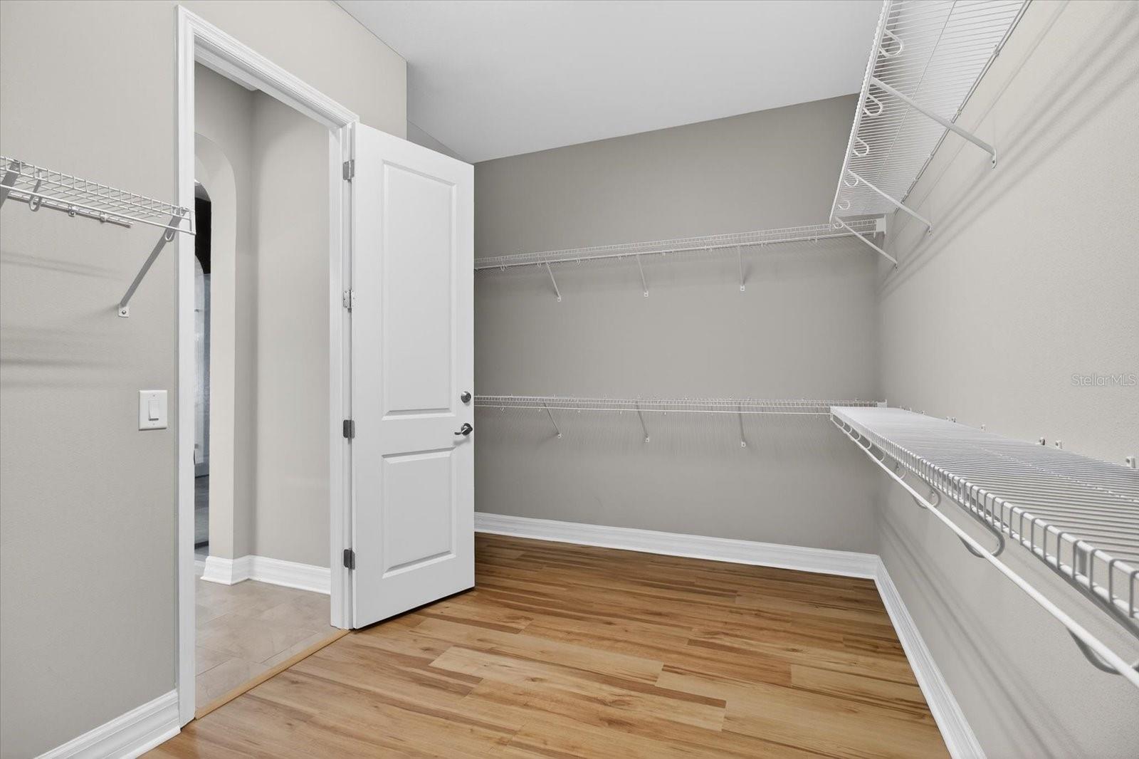 Image 31 of 58 For 2589 Gwynhurst Boulevard