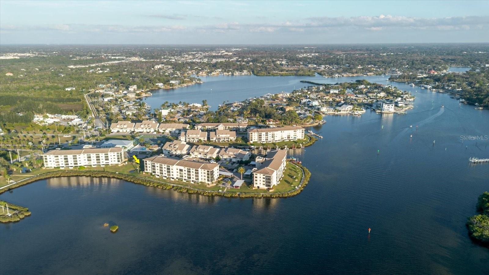 Image 16 of 75 For 8211 Brent Street 828