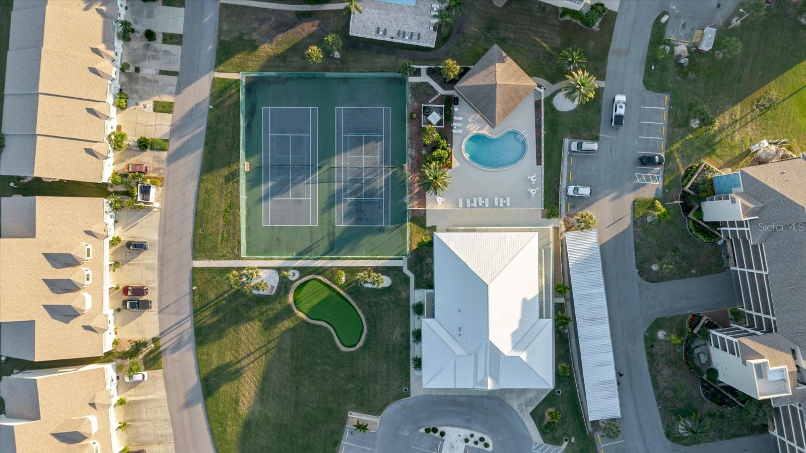 Image 21 of 75 For 8211 Brent Street 828