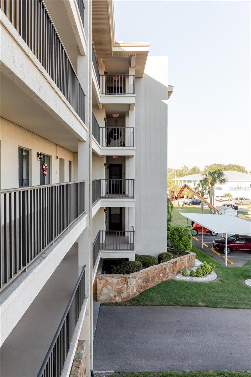 Image 29 of 75 For 8211 Brent Street 828