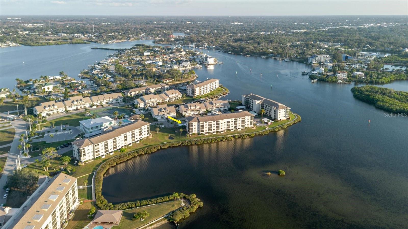 Image 46 of 75 For 8211 Brent Street 828