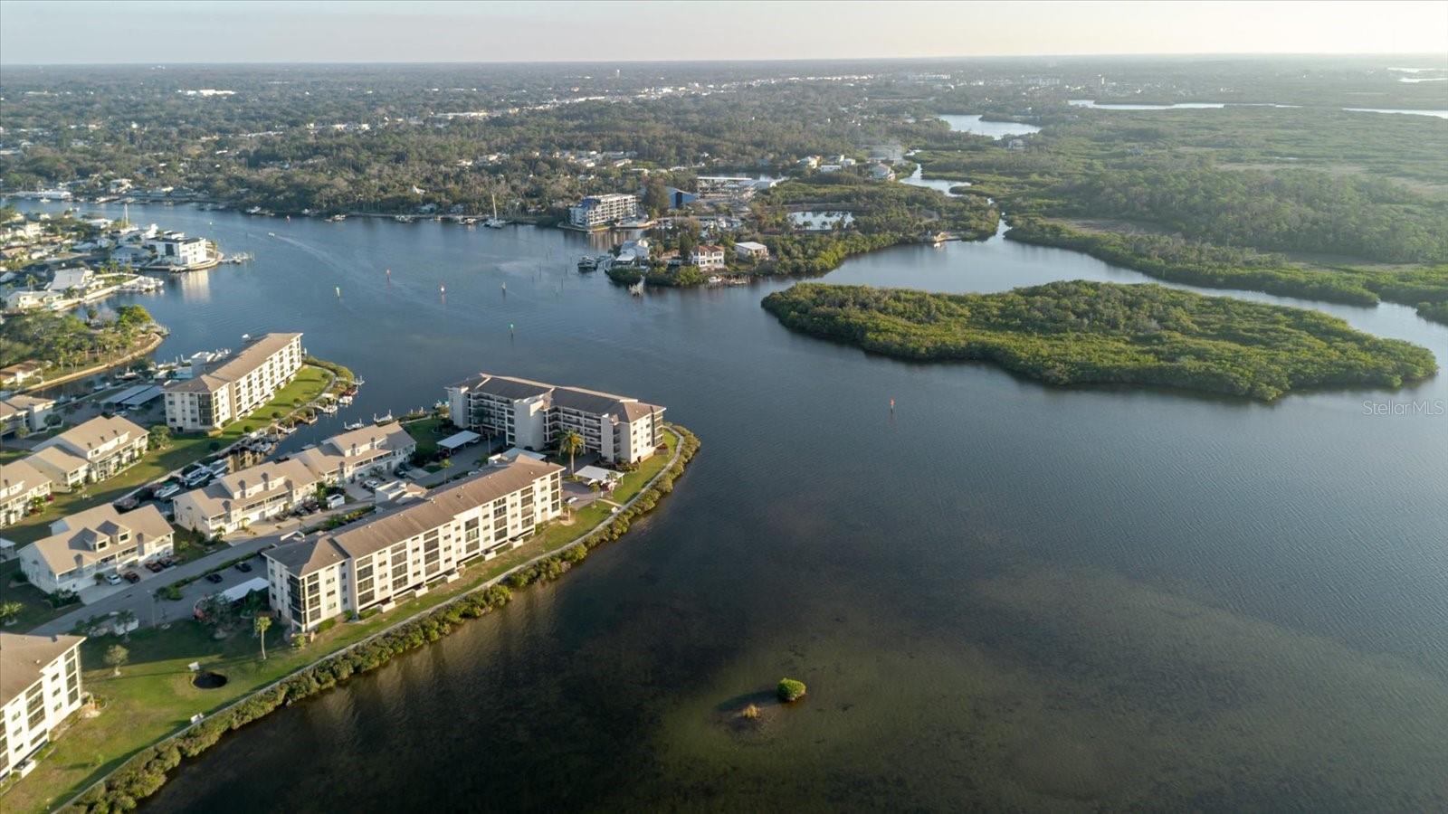 Image 49 of 75 For 8211 Brent Street 828