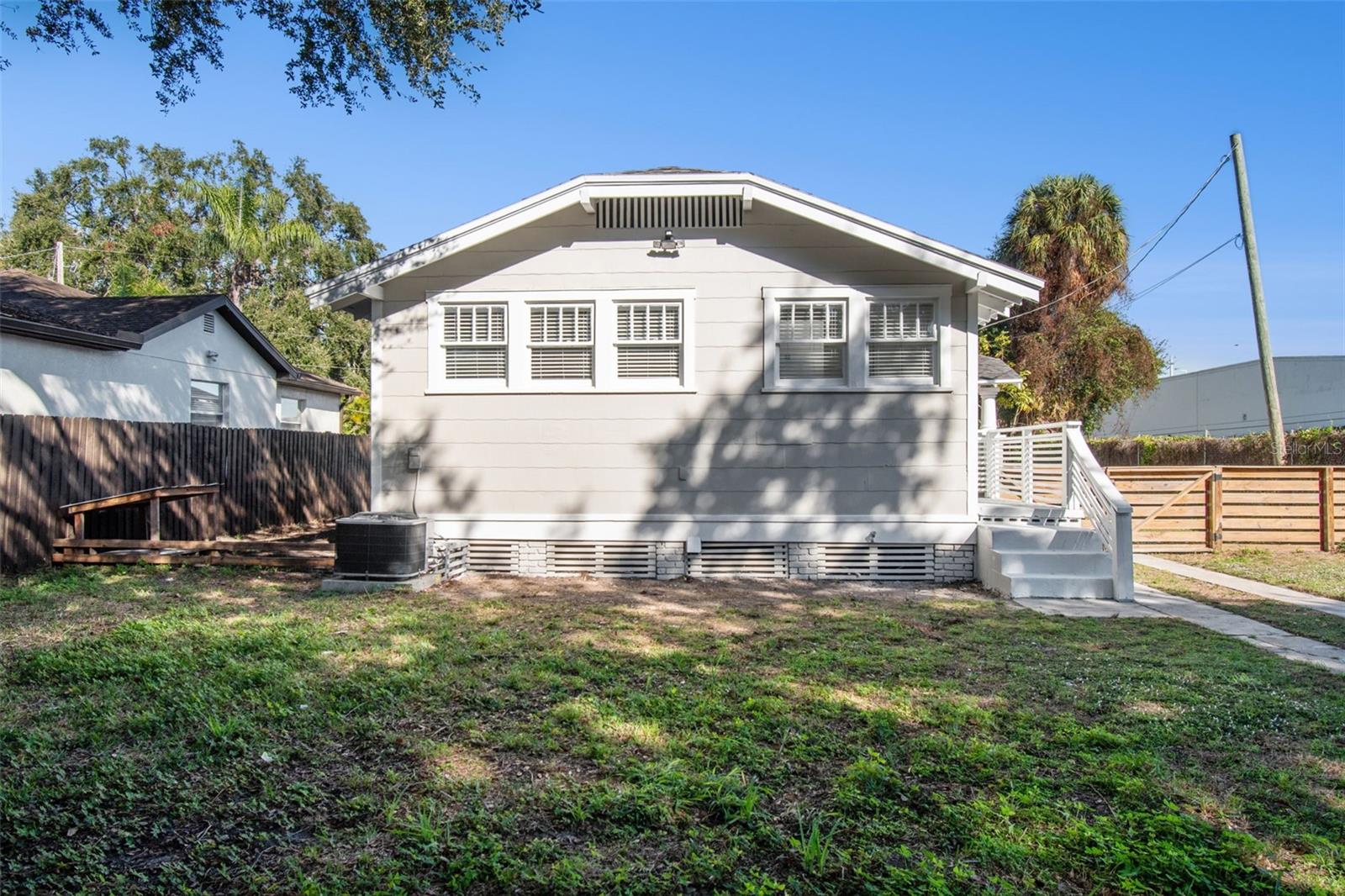 Image 41 of 62 For 511 Stratford Avenue