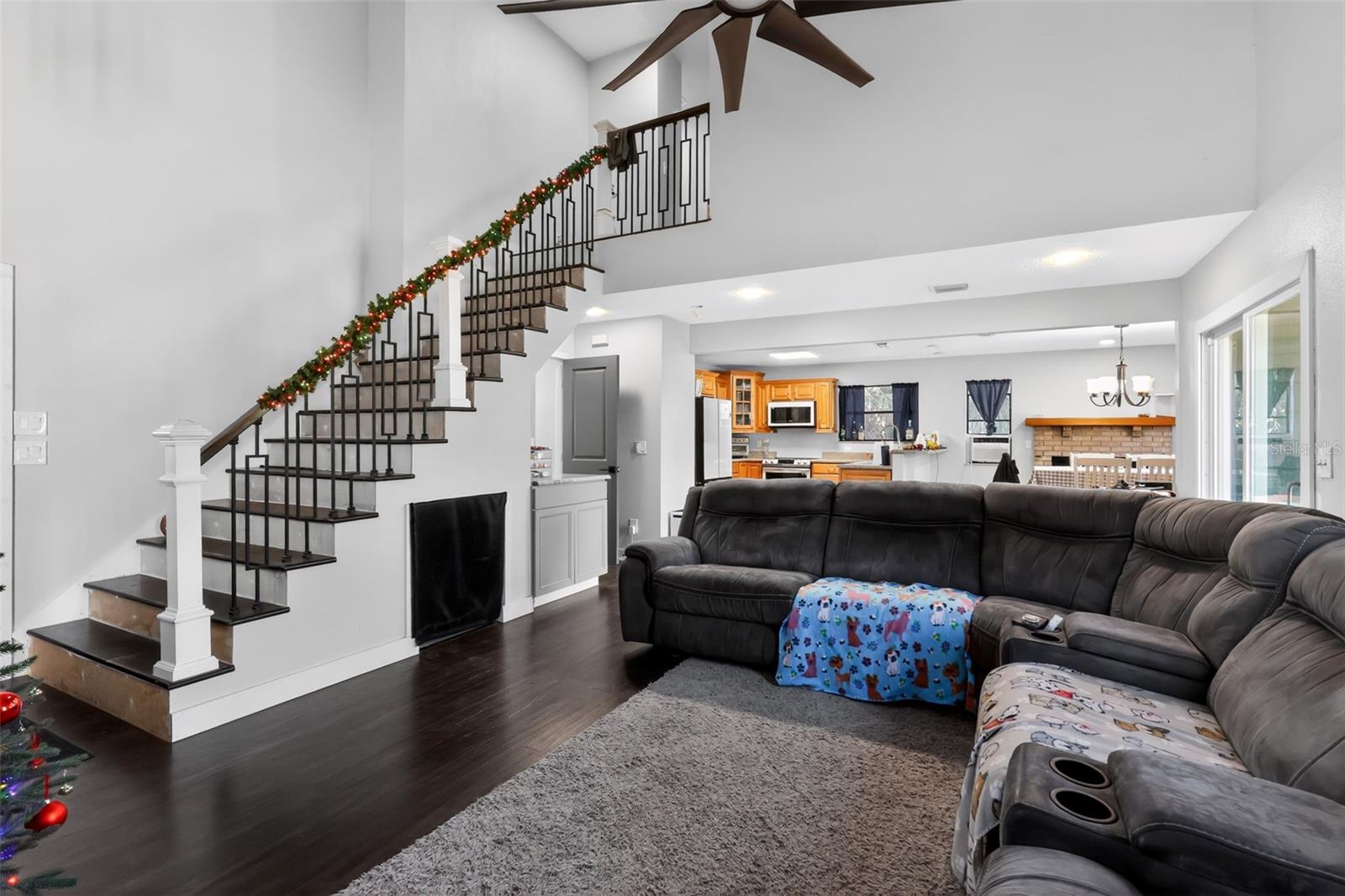 Image 2 of 30 For 5250 Michigan Avenue