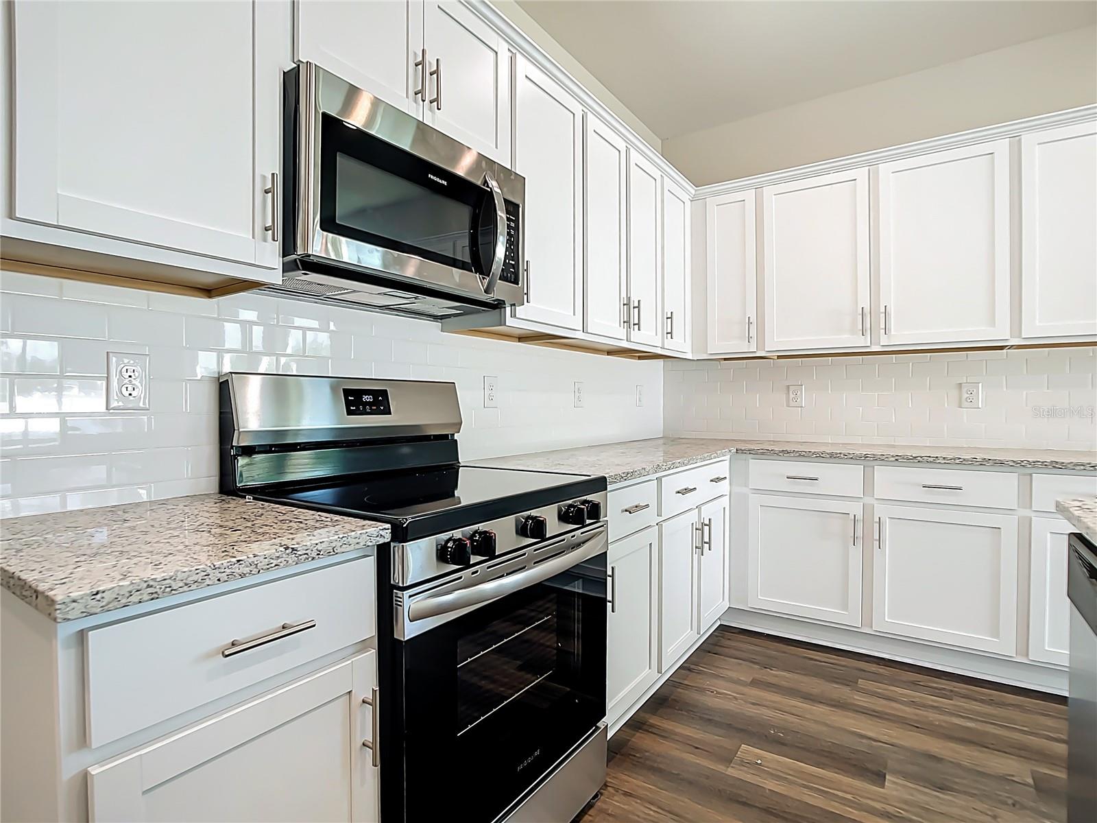 Image 13 of 53 For 5330 Ansonia Terrace