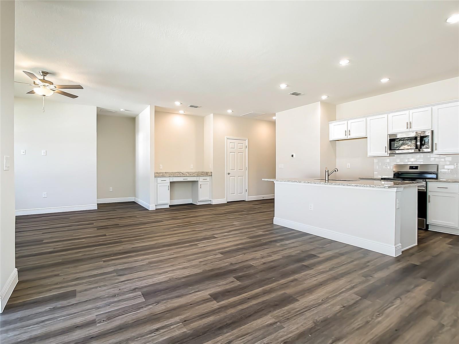 Image 17 of 53 For 5330 Ansonia Terrace