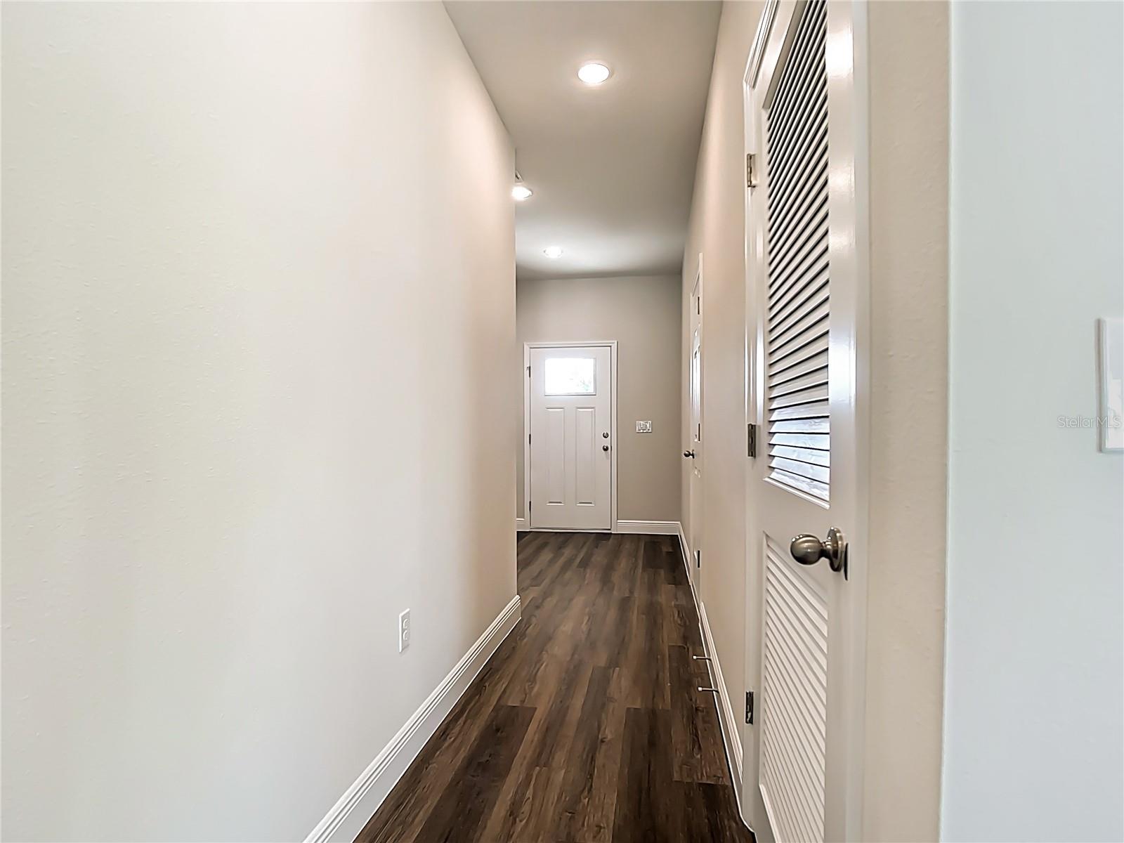 Image 6 of 53 For 5330 Ansonia Terrace