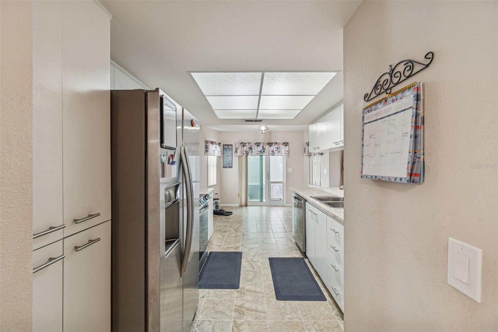 Listing photo id 8 for 9630 Via Segovia