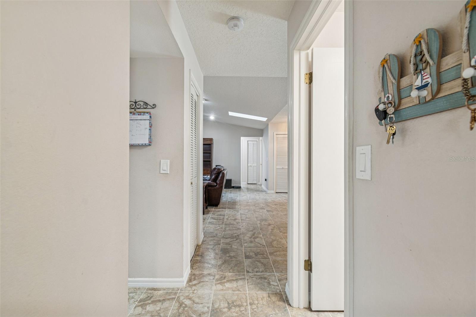 Listing photo id 15 for 9630 Via Segovia