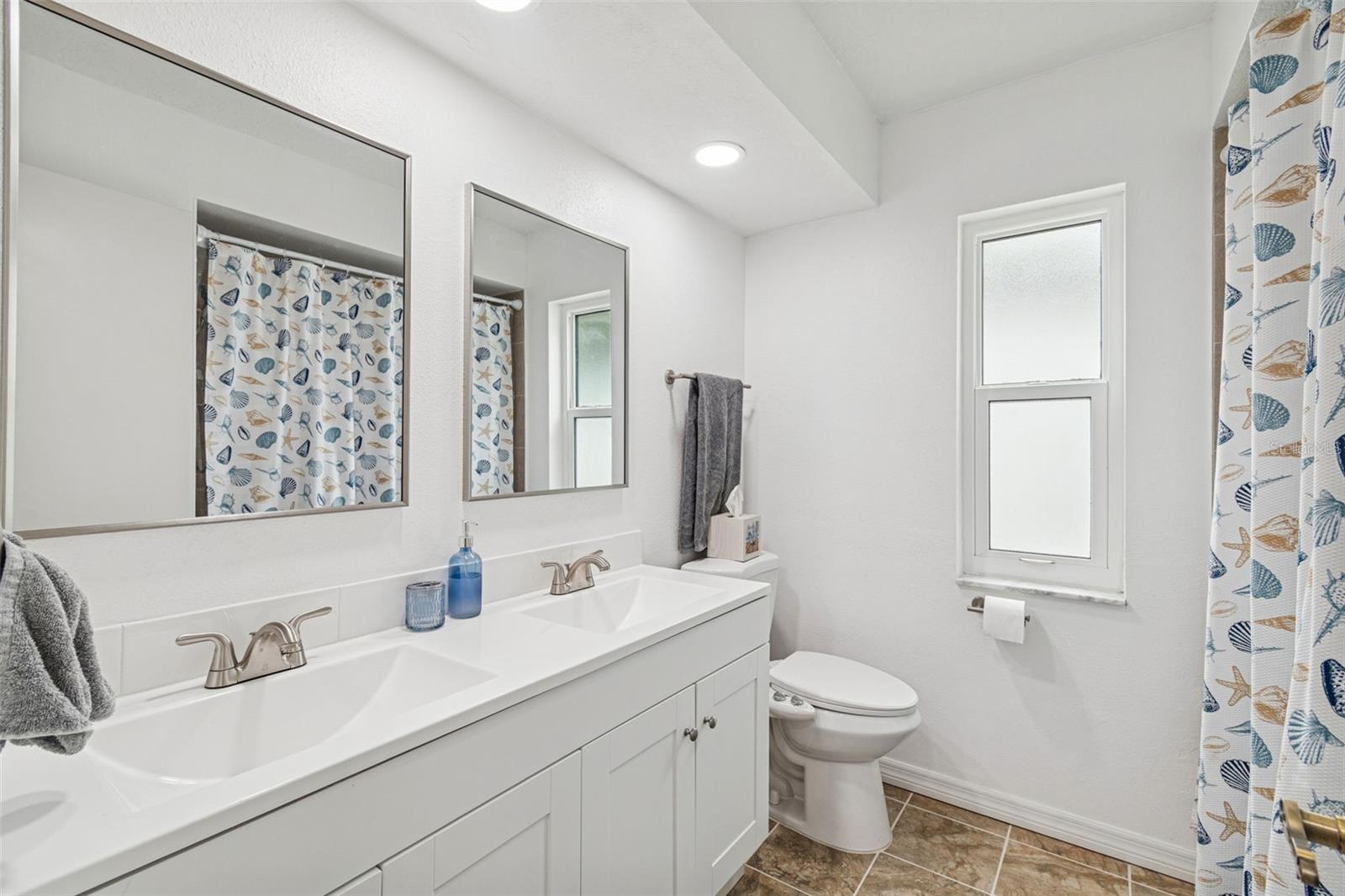 Listing photo id 16 for 9630 Via Segovia