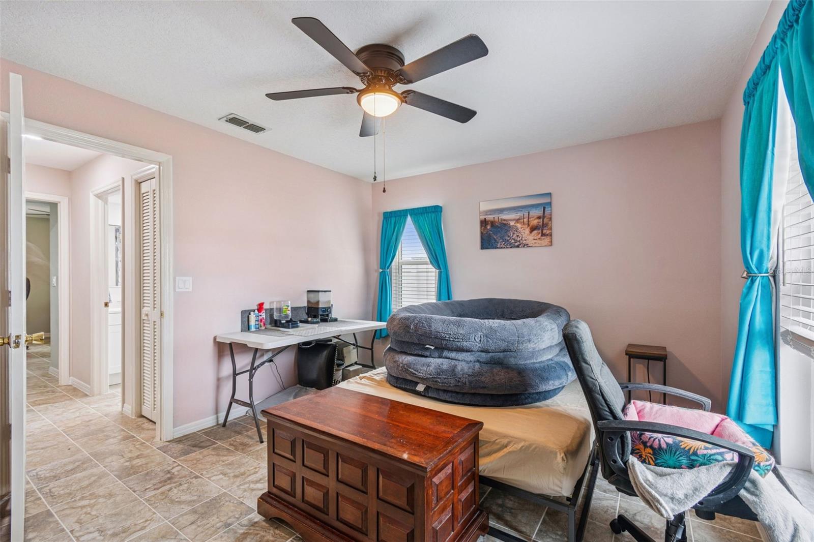 Listing photo id 20 for 9630 Via Segovia