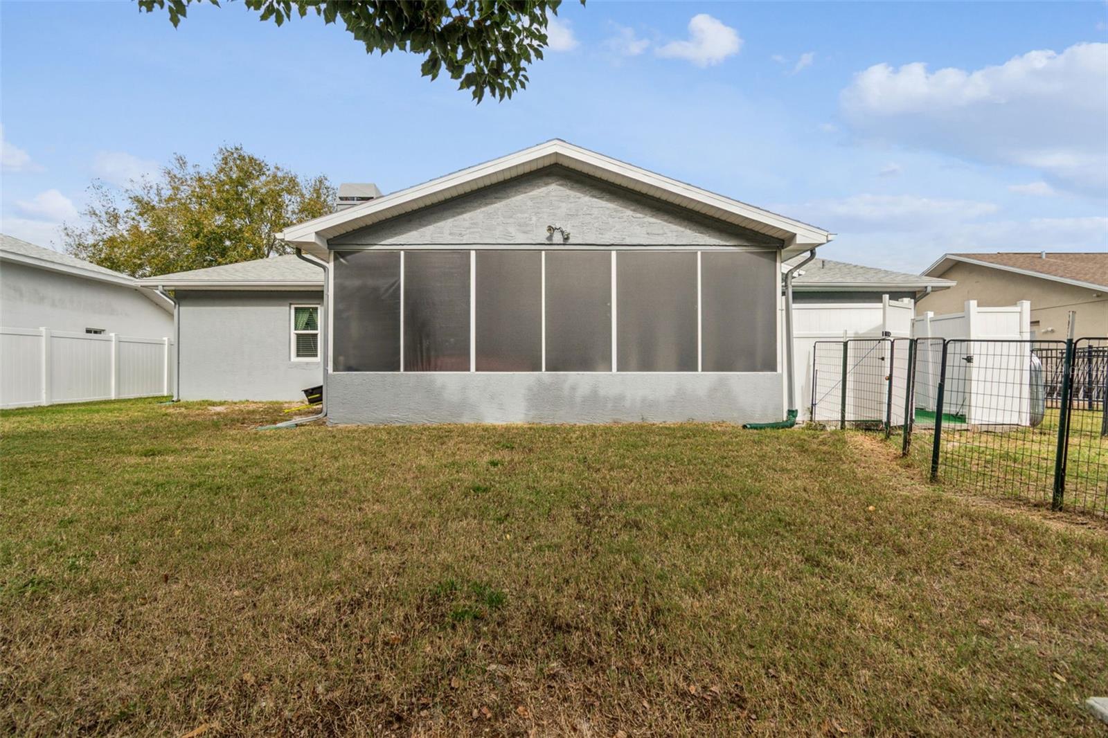 Listing photo id 36 for 9630 Via Segovia