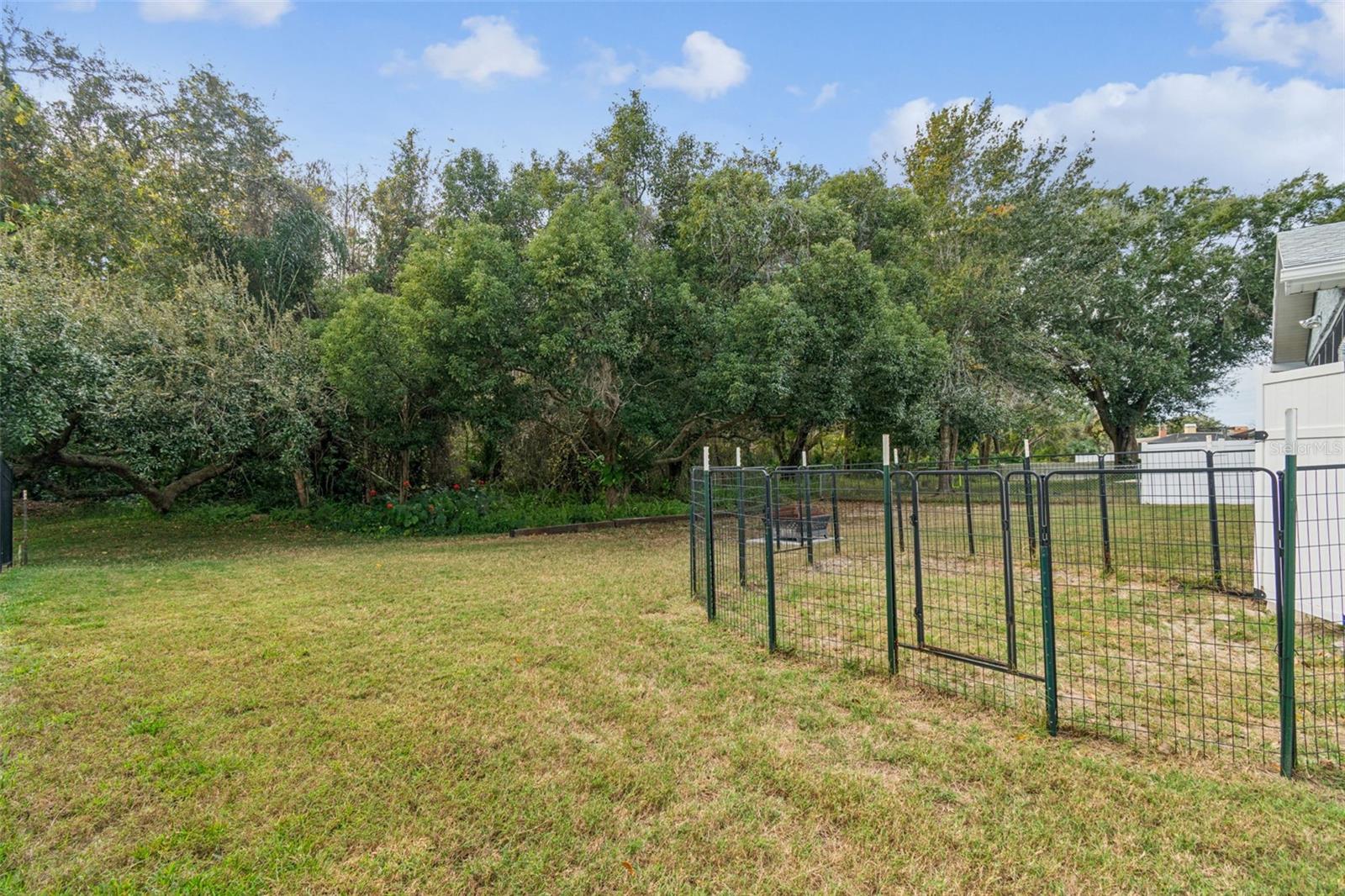 Listing photo id 38 for 9630 Via Segovia