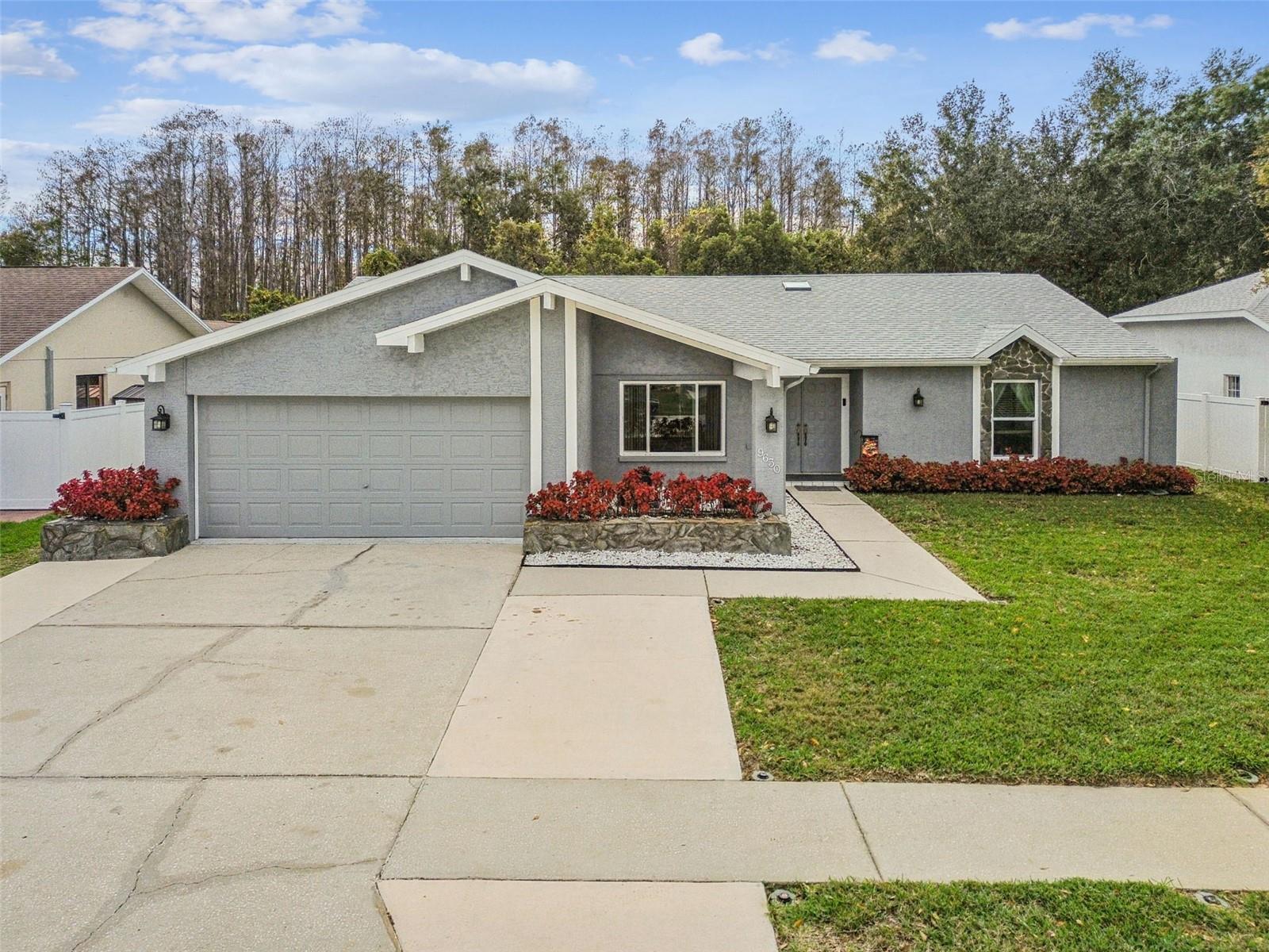 Listing photo id 39 for 9630 Via Segovia