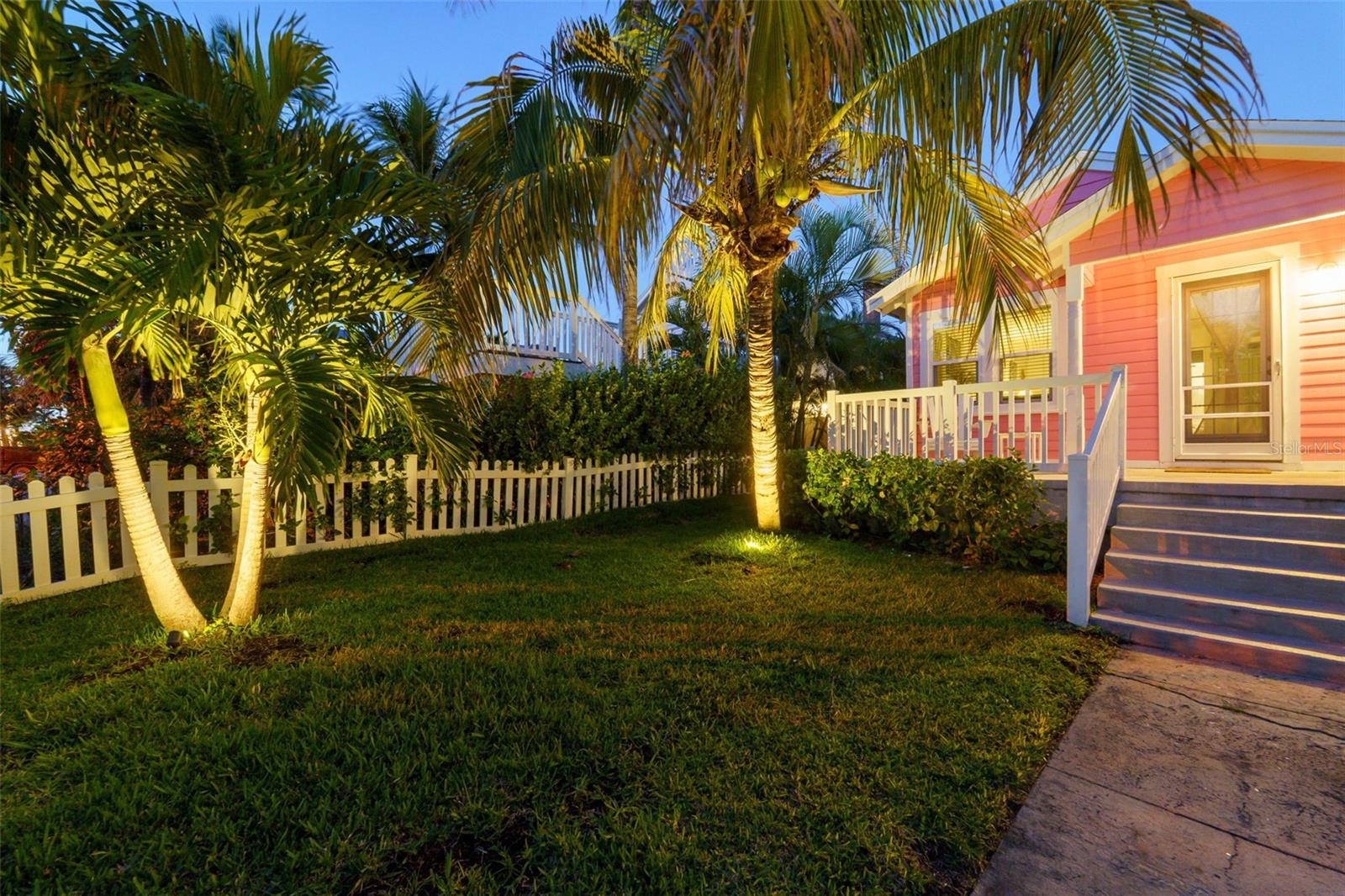 Image 35 of 36 For 12412 Sunshine Lane