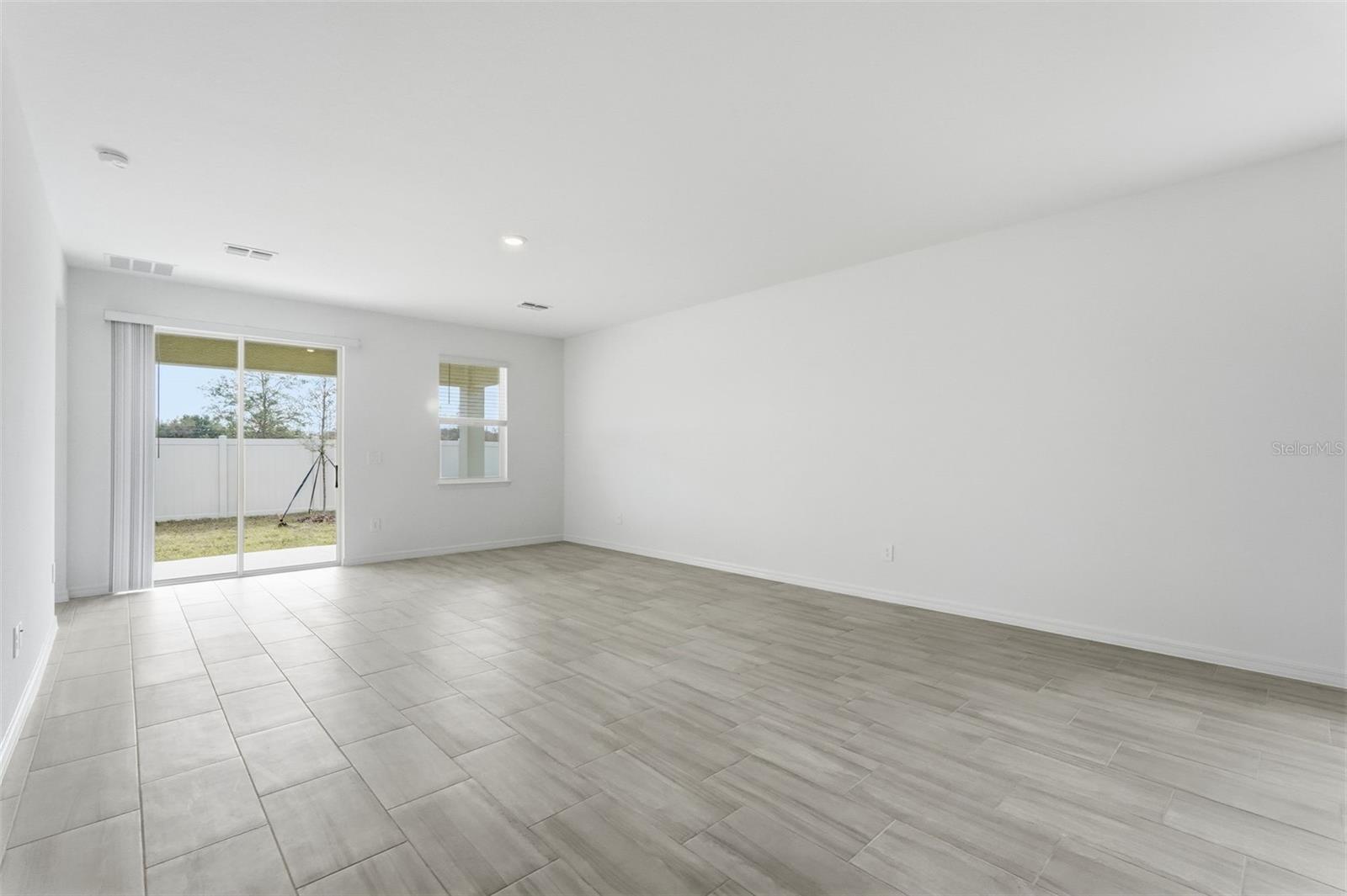 Image 15 of 33 For 9222 Scouter Bee Place