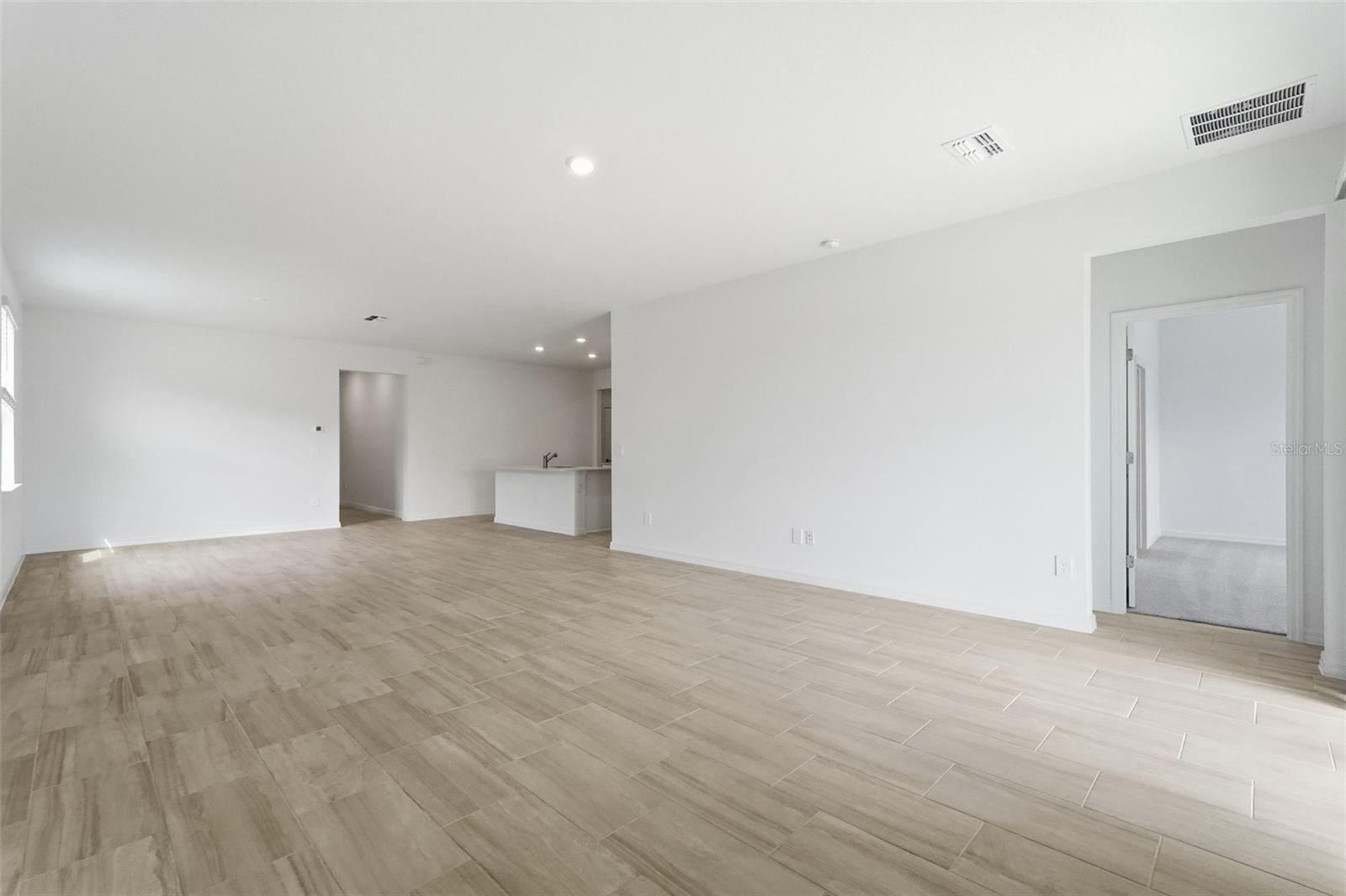 Image 16 of 33 For 9222 Scouter Bee Place